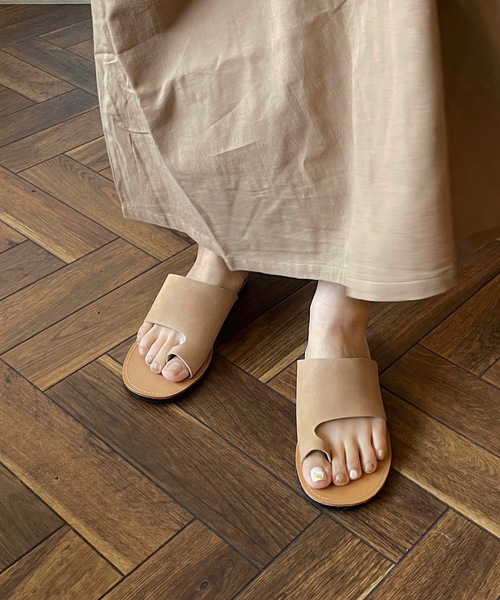 shopnikoniko（ショップニコニコ）の「ぺたんこ親指トングサンダル（サンダル・レディース・キャメル/アイボリー/ブラック・LL/S/M/L）」の9枚目の写真