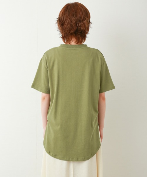 n'ee-ne（ネーネ）の「USAコットン　ロゴプリントTシャツ（Tシャツ/カットソー・レディース・カーキ/オフホワイト/ベージュ/ブラック・M/L）」の7枚目の写真