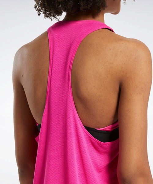 Reebok（リーボック）の「ワークアウト レディ スプレミアム タンク トップ / Workout Ready Supremium Tee（タンクトップ・レディース・ブラック/ピンク・SMALL/LARGE/MEDIUM/X-LARGE/XX-LARGE/X-SMALL）」の10枚目の写真