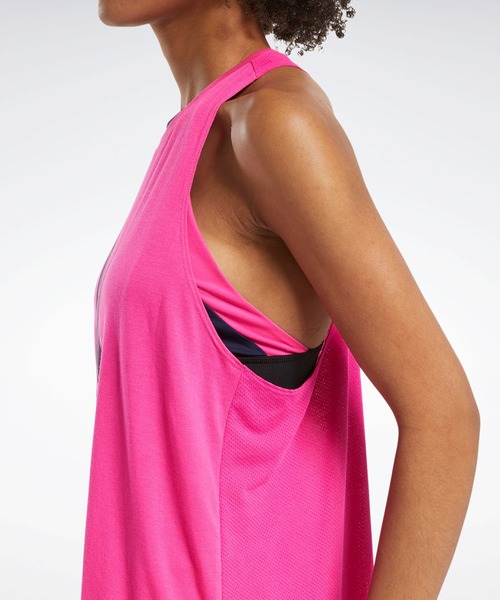Reebok（リーボック）の「ワークアウト レディ スプレミアム タンク トップ / Workout Ready Supremium Tee（タンクトップ・レディース・ブラック/ピンク・SMALL/LARGE/MEDIUM/X-LARGE/XX-LARGE/X-SMALL）」の11枚目の写真