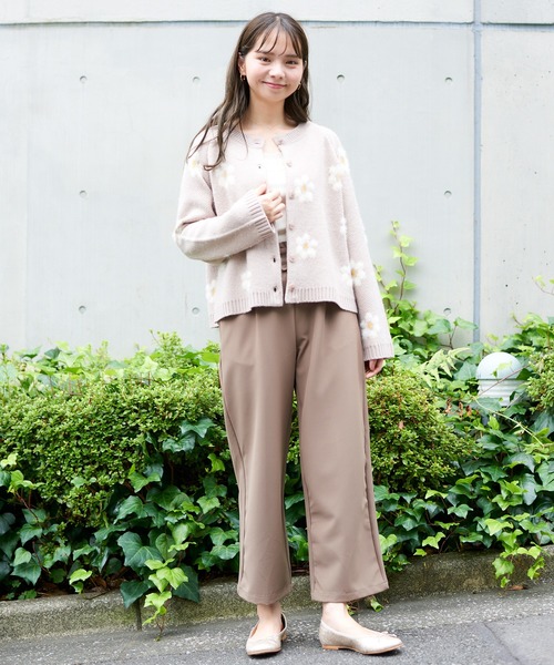 flower(フラワー)の「スイートペタルカーディガン(カーディガン/ボレロ・レディース・ベージュ/グレー・FREE)」の7枚目の写真