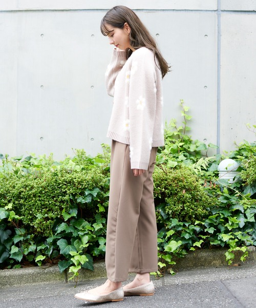 flower(フラワー)の「スイートペタルカーディガン(カーディガン/ボレロ・レディース・ベージュ/グレー・FREE)」の10枚目の写真