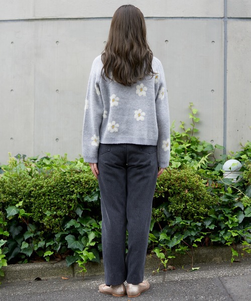 flower(フラワー)の「スイートペタルカーディガン(カーディガン/ボレロ・レディース・ベージュ/グレー・FREE)」の5枚目の写真