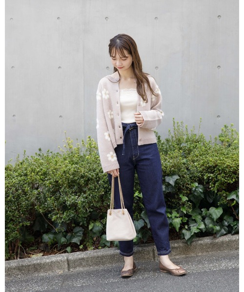 flower(フラワー)の「スイートペタルカーディガン(カーディガン/ボレロ・レディース・ベージュ/グレー・FREE)」の12枚目の写真