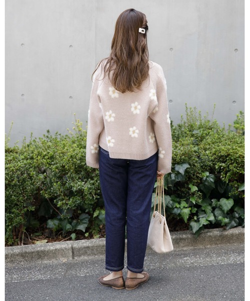 flower(フラワー)の「スイートペタルカーディガン(カーディガン/ボレロ・レディース・ベージュ/グレー・FREE)」の14枚目の写真