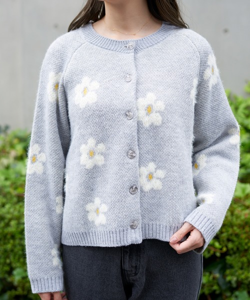 flower(フラワー)の「スイートペタルカーディガン(カーディガン/ボレロ・レディース・ベージュ/グレー・FREE)」の19枚目の写真