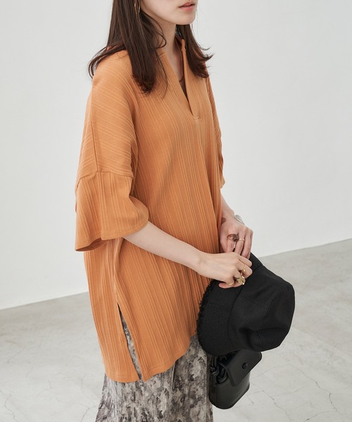 Chaco closet(チャコ クローゼット)の「オーバーサイズ スキッパーネック5分袖 ランダムリブトップス(Tシャツ/カットソー・レディース・チャコールグレー/ベージュ/ブラウン/オフホワイト/オレンジ/グリーン系その他・FREE)」の20枚目の写真