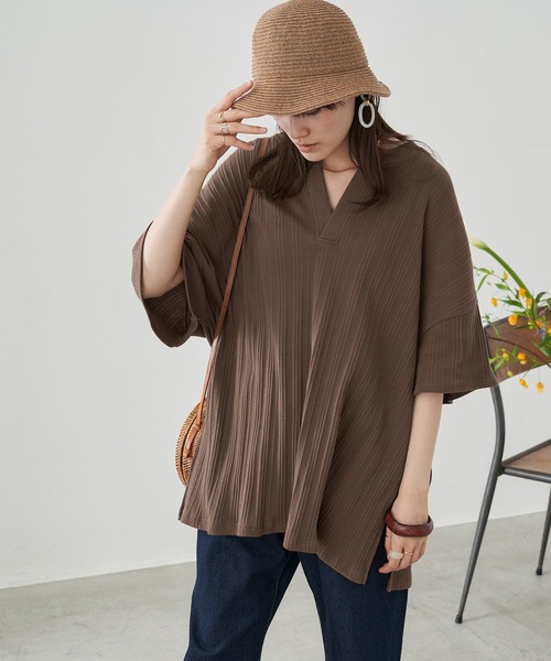 Chaco closet(チャコ クローゼット)の「オーバーサイズ スキッパーネック5分袖 ランダムリブトップス(Tシャツ/カットソー・レディース・チャコールグレー/ベージュ/ブラウン/オフホワイト/オレンジ/グリーン系その他・FREE)」の8枚目の写真