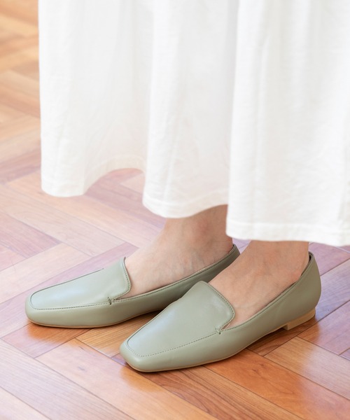 menue（メヌエ）の「スクエアトゥ フラットローファー（ローファー・レディース・グレイッシュベージュ/ブラック/ライトグリーン/アイボリー/ブラック系その他/パイソン/ブラック系その他2/ブラウン/ブラウン系その他/グレー系その他/ブラック系その他3・3L/L/S/LL/M/XS）」の19枚目の写真