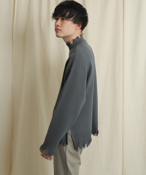 SENSE OF PLACE by URBAN RESEARCH（センスオブプレイスバイアーバンリサーチ）の「【WEB/一部店舗限定】ダメージハイネックルーズトップ（ニット/セーター・メンズ・グレー/アイボリー/グリーン系その他/ブルー系その他・MEDIUM/LARGE/X-LARGE）」の9枚目の写真