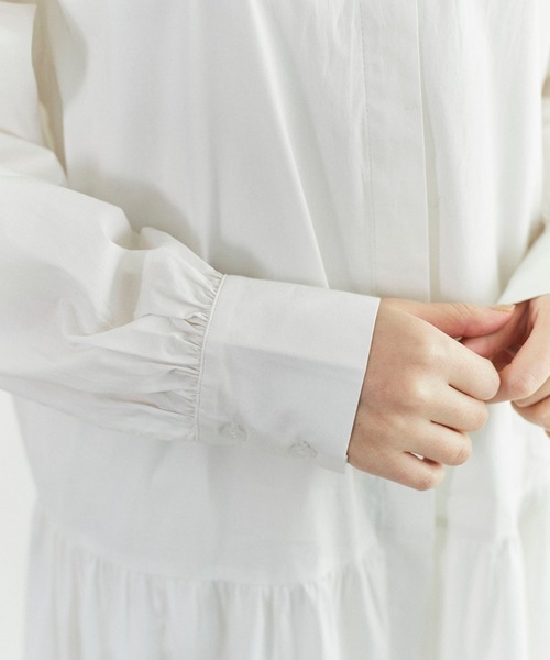 ReNorm（リノーム）の「ローウエストギャザーシャツワンピース（シャツワンピース・レディース・ネイビー/オフホワイト・フリー）」の9枚目の写真