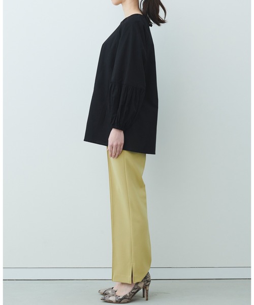 IEDIT（イディット）の「ＩＥＤＩＴ　切り替えギャザースリーブの軽やかプルオーバー（シャツ/ブラウス・レディース・ブラック/オレンジ/ベージュ・MEDIUM/XX-LARGE/LARGE/X-LARGE/XXX-LARGE/SMALL）」の7枚目の写真