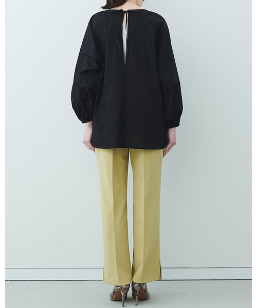 IEDIT（イディット）の「ＩＥＤＩＴ　切り替えギャザースリーブの軽やかプルオーバー（シャツ/ブラウス・レディース・ブラック/オレンジ/ベージュ・MEDIUM/XX-LARGE/LARGE/X-LARGE/XXX-LARGE/SMALL）」の8枚目の写真