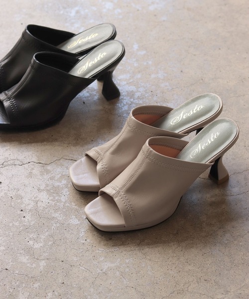 SESTO（セスト）の「プラットフォーム変形ヒールストレッチミュールサンダル（サンダル・レディース・ブラック/グレイッシュベージュ/ホワイト/ドット・S/LL/M/L）」の3枚目の写真