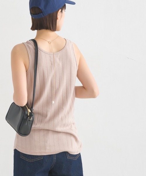 OMNES Another Edition（オムネス アナザーエディション）の「汗染み防止リブ裾ラウンドタンク（タンクトップ・レディース・ホワイト/ラベンダー/ブラック/ベージュ/イエロー/ホワイト×ブラック・FREE）」の20枚目の写真