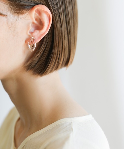 select MOCA（セレクトモカ）の「2021 SS ウェーブフープクリアイヤリング（イヤリング・レディース・ピンク/ライトブラウン・FREE）」の10枚目の写真