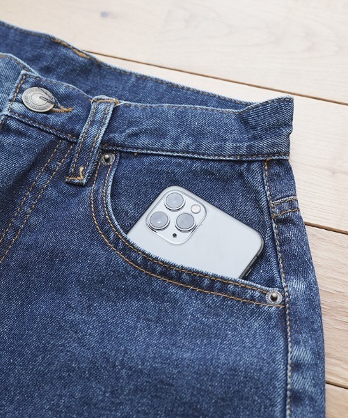 Futier land（フューティアランド）の「ルーズハイウエストロールアップワイドジーンズ（デニムパンツ・レディース・ライトブルー/インディゴブルー・SMALL/MEDIUM/LARGE）」の21枚目の写真