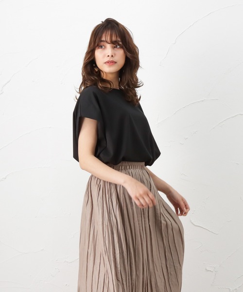 NAVY(ネイビー)の「半袖Tシャツ(シャツ/ブラウス・レディース・ブラック/ピンク/イエロー/ブルー/アイボリー・フリー)」の13枚目の写真