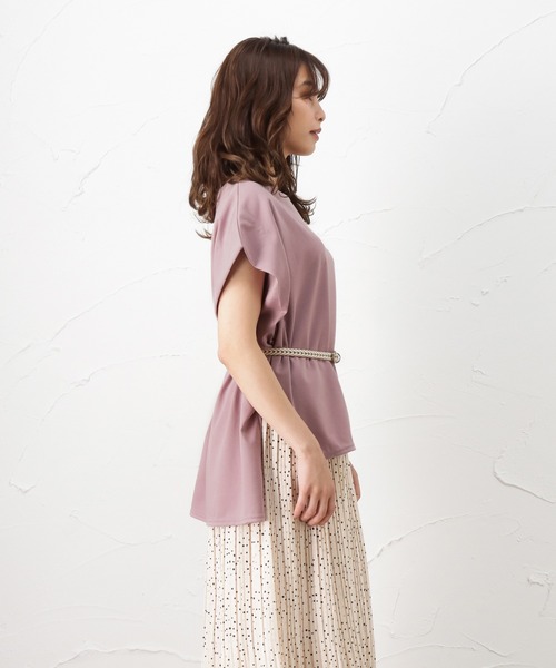 NAVY(ネイビー)の「半袖Tシャツ(シャツ/ブラウス・レディース・ブラック/ピンク/イエロー/ブルー/アイボリー・フリー)」の14枚目の写真