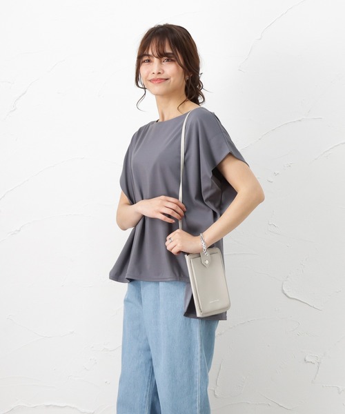 NAVY(ネイビー)の「半袖Tシャツ(シャツ/ブラウス・レディース・ブラック/ピンク/イエロー/ブルー/アイボリー・フリー)」の15枚目の写真