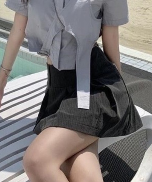 KOR（ケーオーアール）の「韓国　ワンポイントプリーツミニスカート（スカート・レディース・グレー・S/M/L）」の15枚目の写真