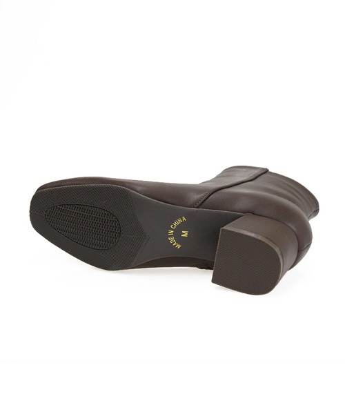 sango（sango）の「スクエアトゥチャンキーローヒールショートブーツ（ブーツ・レディース・ブラック/ダークブラウン/アイボリー/グレイッシュベージュ・LL/3L/SS/S/M/L）」の7枚目の写真