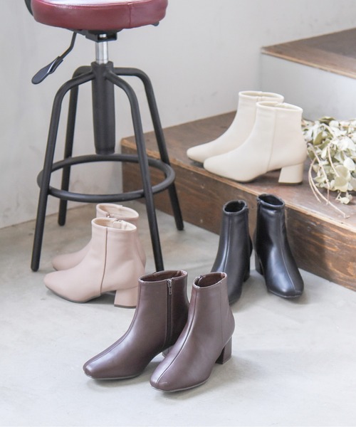 sango（sango）の「スクエアトゥチャンキーローヒールショートブーツ（ブーツ・レディース・ブラック/ダークブラウン/アイボリー/グレイッシュベージュ・LL/3L/SS/S/M/L）」の14枚目の写真