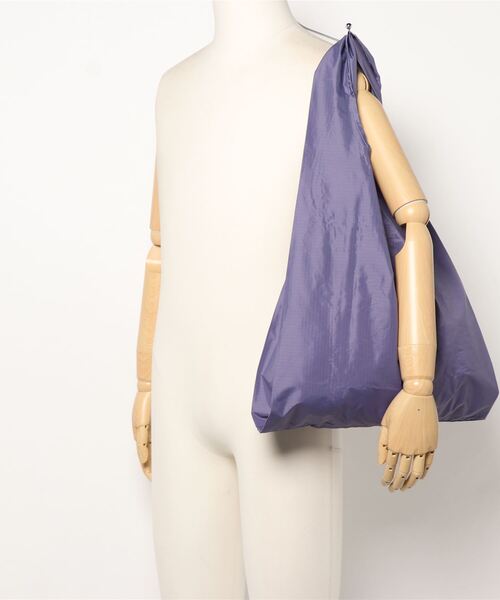 BAGGU(バグー)の「BAGGU/バグゥ STANDARD(エコバッグ/サブバッグ・レディース・イエロー/レッド/パープル/ホワイト/グリーン/ベージュ/ローズ/ブルー/グレー/ピンク・FREE)」の15枚目の写真