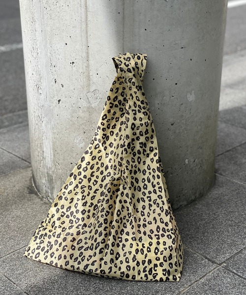 BAGGU(バグー)の「BAGGU/バグゥ STANDARD(エコバッグ/サブバッグ・レディース・イエロー/レッド/パープル/ホワイト/グリーン/ベージュ/ローズ/ブルー/グレー/ピンク・FREE)」の4枚目の写真