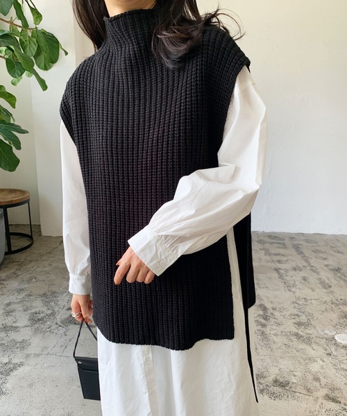 LIAN（リアン）の「ニットベスト×シャツワンピースセット（シャツワンピース・レディース・オフホワイト/ブラック/ブラウン・FREE）」の7枚目の写真