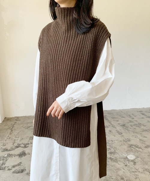 LIAN（リアン）の「ニットベスト×シャツワンピースセット（シャツワンピース・レディース・オフホワイト/ブラック/ブラウン・FREE）」の13枚目の写真