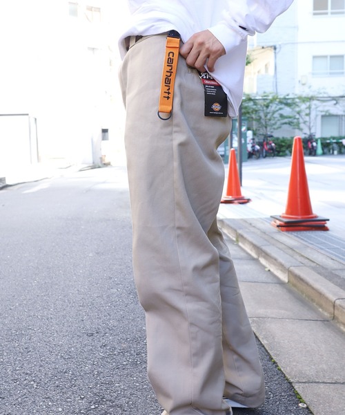Carhartt WIP（カーハートダブリューアイピー）の「Carhartt WIP/カーハートダブリューアイピー keyholder キーホルダー ブランドロゴ キーチェーン（キーホルダー・メンズ・カーキ/オレンジ/ブラック・FREE）」の13枚目の写真
