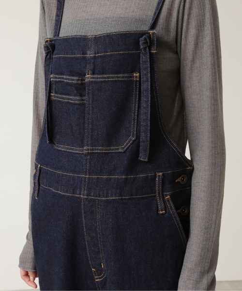 NATURAL BEAUTY BASIC（ナチュラルビューティーベーシック）の「デニムサロペット インディゴ/0171240980（サロペット/オーバーオール・レディース・ネイビー・MEDIUM/SMALL）」の7枚目の写真