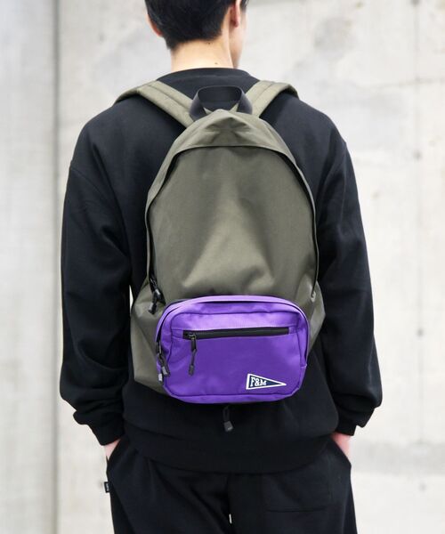 FRANKLIN & MARSHALL（フランクリンマーシャル）の「【WEB限定/SHIPS別注】FRANKLIN&MARSHALL: ロゴ ワッペン 2WAY バックパック/ボディバッグ（バックパック/リュック・メンズ・ブラック/ネイビー/グリーン・ONE SIZE）」の10枚目の写真