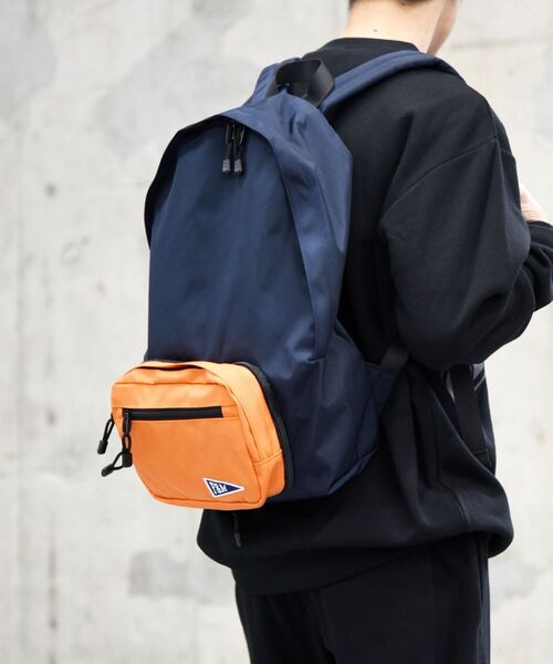 FRANKLIN & MARSHALL（フランクリンマーシャル）の「【WEB限定/SHIPS別注】FRANKLIN&MARSHALL: ロゴ ワッペン 2WAY バックパック/ボディバッグ（バックパック/リュック・メンズ・ブラック/ネイビー/グリーン・ONE SIZE）」の15枚目の写真