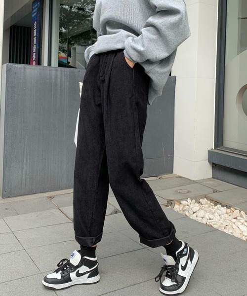 Diosfront（ディオスフロント）の「コーデュロイタックセミワイドパンツ（その他パンツ・レディース・ブラック/ベージュ/パープル/モカ・S/M/L）」の6枚目の写真