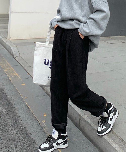 Diosfront（ディオスフロント）の「コーデュロイタックセミワイドパンツ（その他パンツ・レディース・ブラック/ベージュ/パープル/モカ・S/M/L）」の8枚目の写真