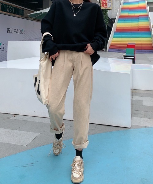 Diosfront（ディオスフロント）の「コーデュロイタックセミワイドパンツ（その他パンツ・レディース・ブラック/ベージュ/パープル/モカ・S/M/L）」の16枚目の写真