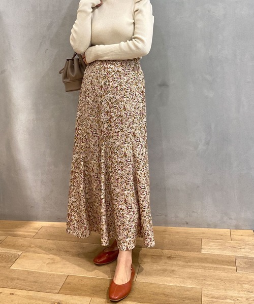 HEYUMM(ヘユム)の「アソート柄マーメードスカート(スカート・レディース・ブラック/ライトベージュ/ネイビー・ONE)」の18枚目の写真