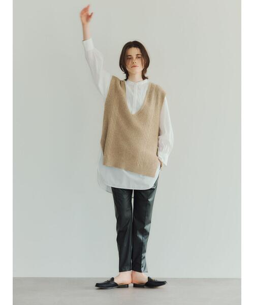 GARAGE OF GOOD CLOTHING(ガレージオブグッドクロージング)の「ウールラクーン混Vネックベスト*(ニット/セーター・レディース・ベージュ系その他2/ブラック・FREE)」の9枚目の写真