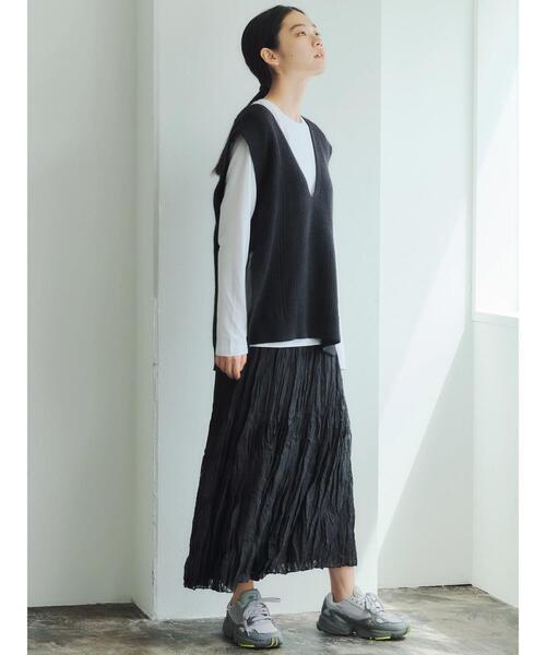 GARAGE OF GOOD CLOTHING(ガレージオブグッドクロージング)の「ウールラクーン混Vネックベスト*(ニット/セーター・レディース・ベージュ系その他2/ブラック・FREE)」の16枚目の写真