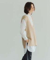 ウールラクーン混Vネックベスト＊
