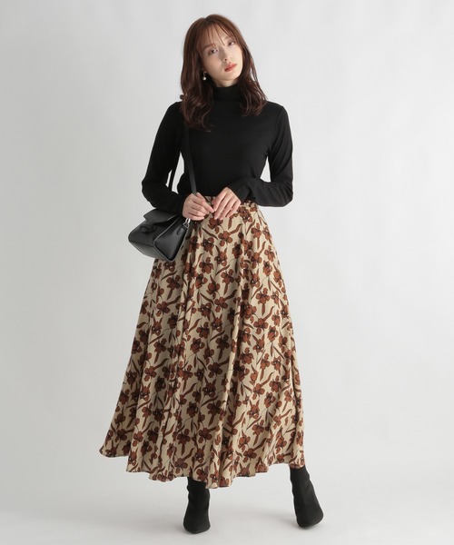 Andemiu（アンデミュウ）の「カットリブタートル239493（Tシャツ/カットソー・レディース・オフホワイト/モカ/ブルー/ブラック・FREE）」の13枚目の写真