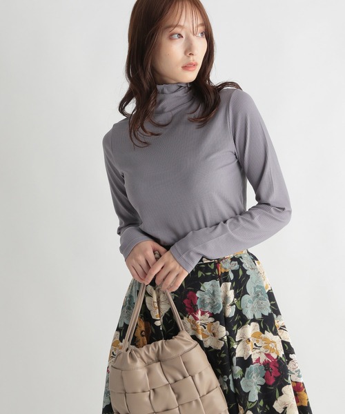 Andemiu（アンデミュウ）の「カットリブタートル239493（Tシャツ/カットソー・レディース・オフホワイト/モカ/ブルー/ブラック・FREE）」の15枚目の写真