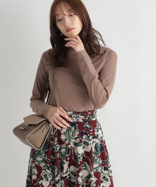 Andemiu（アンデミュウ）の「カットリブタートル239493（Tシャツ/カットソー・レディース・オフホワイト/モカ/ブルー/ブラック・FREE）」の18枚目の写真