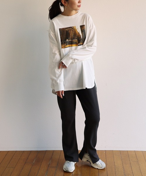 andme（アンドミー）の「コットン天竺長袖ラウンドヘムフォトプリントTシャツ（Tシャツ/カットソー・レディース・ホワイト系その他/グレー系その他/ベージュ系その他/ホワイト系その他2/グレー系その他2/ベージュ系その他2・M）」の18枚目の写真