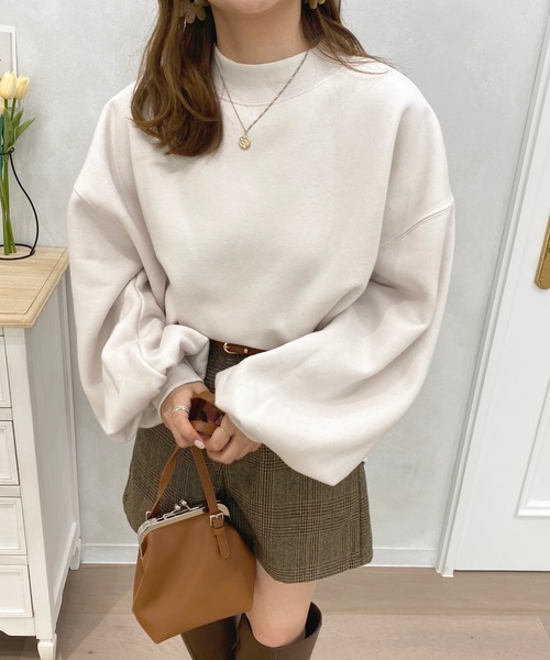 apres jour(アプレジュール)の「モックネックスウェット【ZOZOTOWN限定アイテム】(スウェット・レディース・アイボリー/ブラック/ナチュラル/ダークブルー・X-LARGE/フリー)」の2枚目の写真