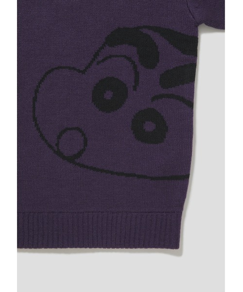 Design Tshirts Store graniph（デザイン　ティーシャツ　ストア　グラニフ）の「しんのすけ＆ぶりぶりざえもん(クレヨンしんちゃん)｜コラボニット（ニット/セーター・メンズ・パープル・SMALL/MEDIUM/LARGE）」の4枚目の写真