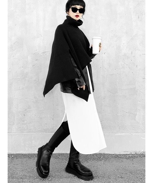 LVEU.（ラブユ.）の「Asymmetric rib knit cape / アシメリブニットケープ(Ai select)（ニット/セーター・レディース・ブラック・FREE）」の14枚目の写真