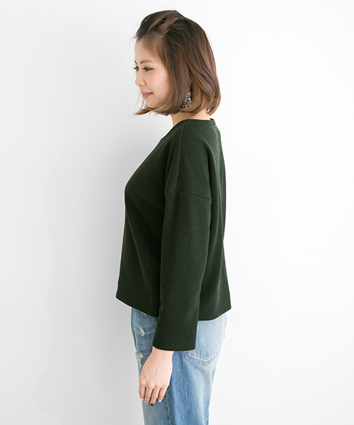 URBAN RESEARCH(アーバンリサーチ)の「UR TRジャージコクーンプルオーバー(Tシャツ/カットソー・レディース・オフホワイト/グリーン/ネイビー・FREE)」の7枚目の写真